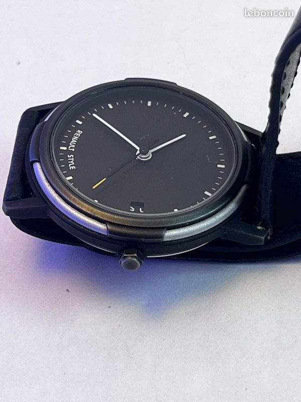Montre Renault Style – Noire & Sobre – Bracelet pression (image 4)