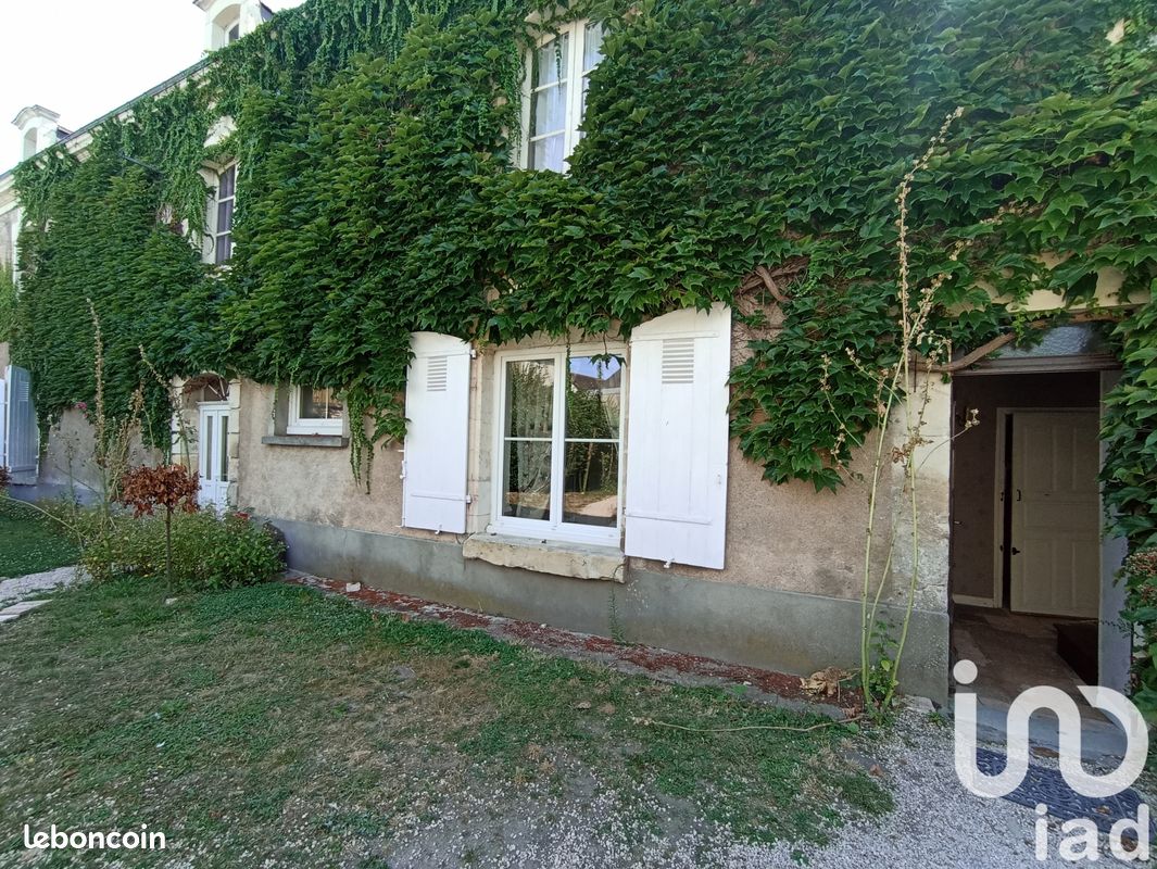 Maison 5 pièces 328 m² · à L'Île-Bouchard · 328 m² · 461 000 €