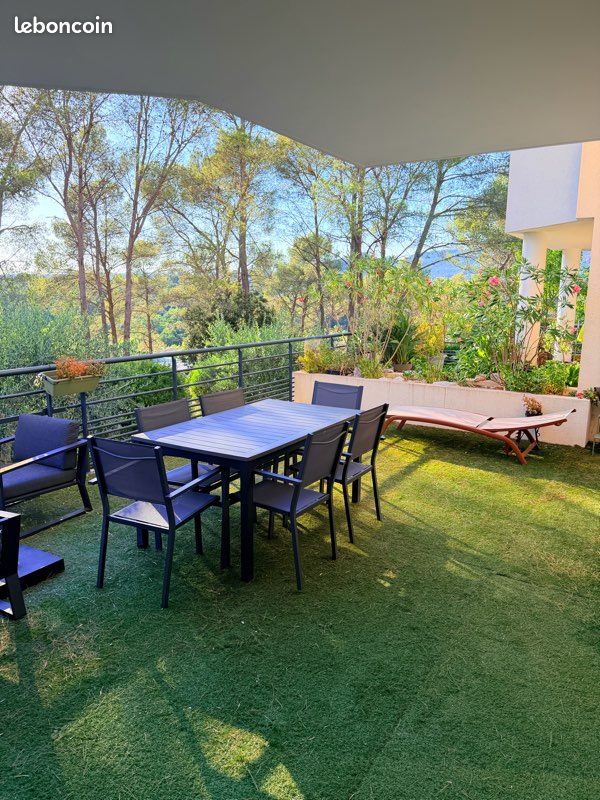 Appartement 2 pièces 48 m² · à Roquebrune-sur-Argens · 48 m² · 215 000 €