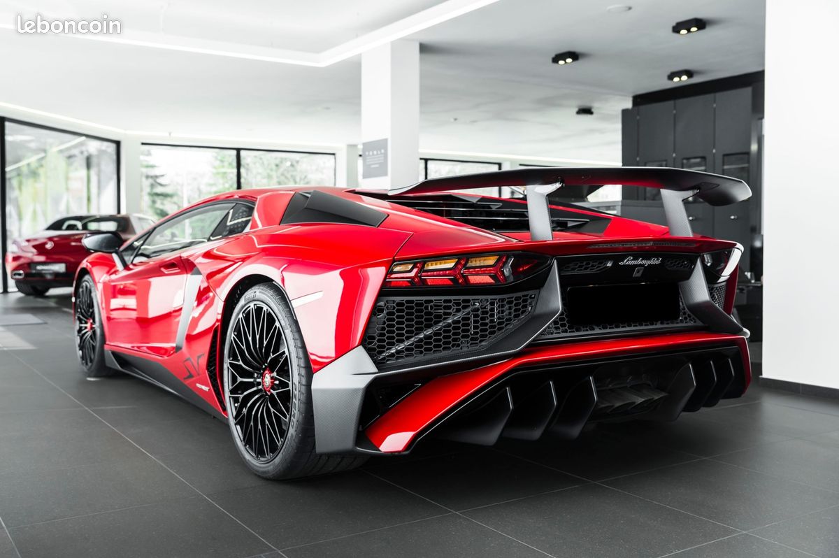 Lamborghini Aventador SV Coupé LP750-4 V12 6.5 750 ch (image 4)