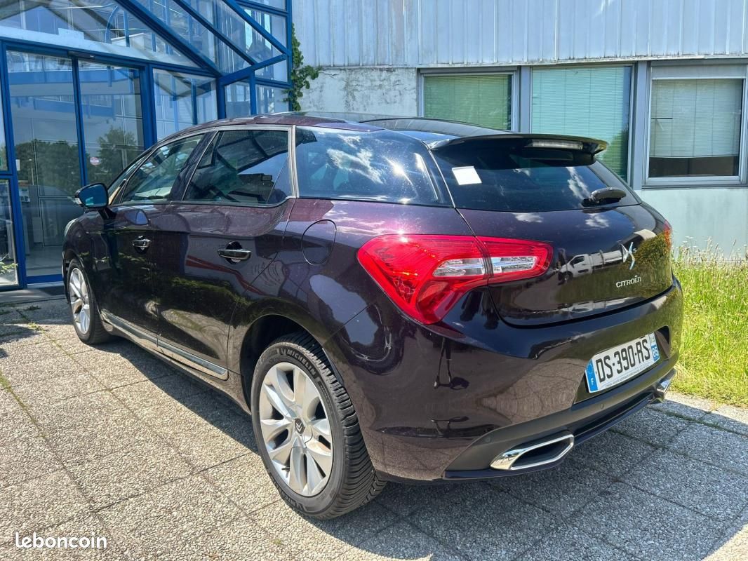 Citroën DS5 BlueHDi 180 Sport Chic A (image 4)