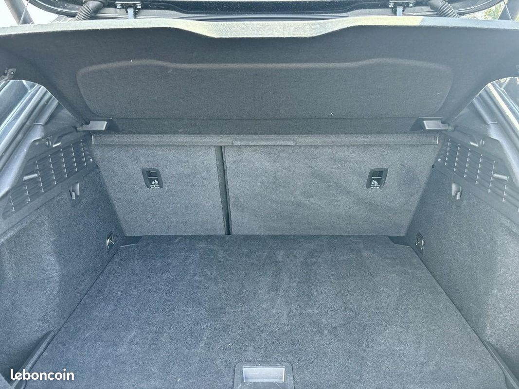 AUDI A3 SPORTBACK 40 TFSI e 204 S-Tronic 6 S-line (image 23)