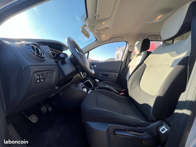 RENAULT CAPTUR 1.5 DCI 90CV FINITION BUSINESS 09/2019 89018KMS 12990e GARANTIE 6 MOIS TOTALE REPRISE ET FINANCEMENT POSSIBLE / EXTENSION DE GARANTIE (image 4)