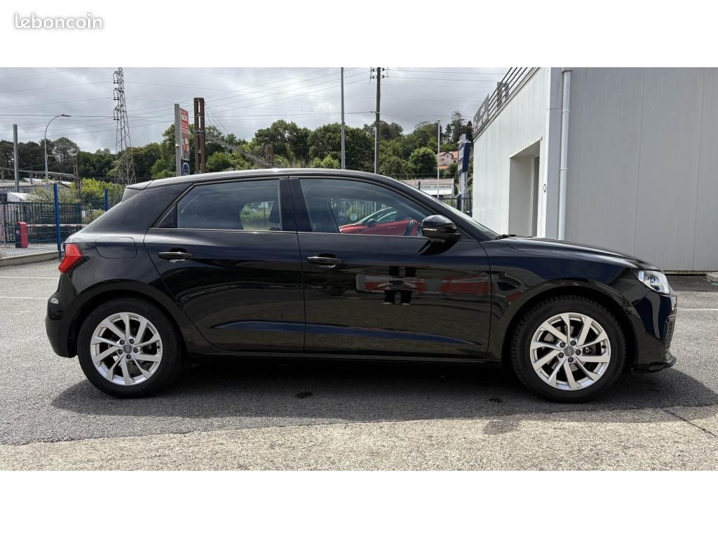 AUDI A1 Sportback - 1.0 30 TFSI 116ch Boite Auto Business line / Garantie 12 mois / Pneus AV neufs (image 6)
