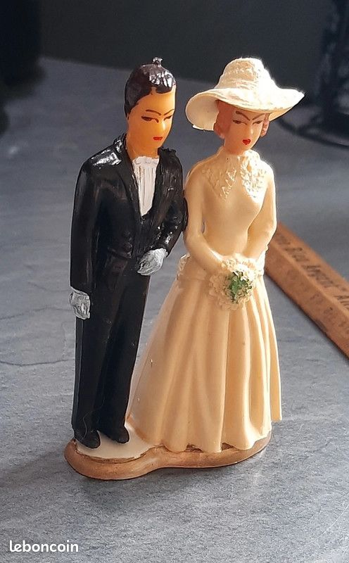 Figurines de pièce montée anciennes (image 1)
