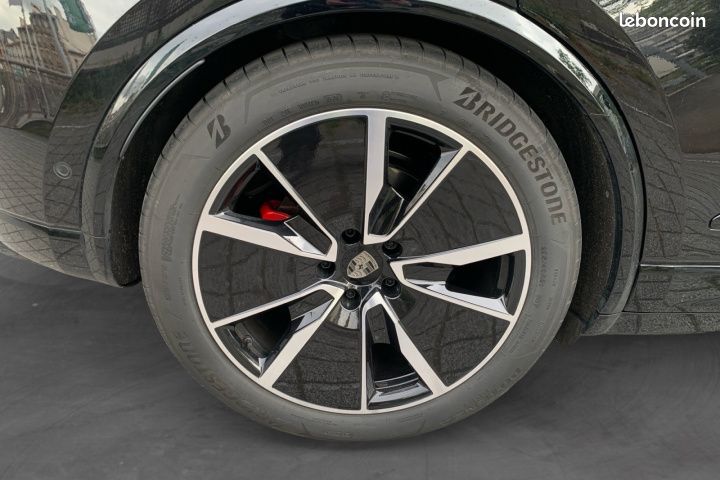 PORSCHE MACAN TURBO 639CV Garantie 12 mois Pack chrono toit ouvrant premiere main (image 17)