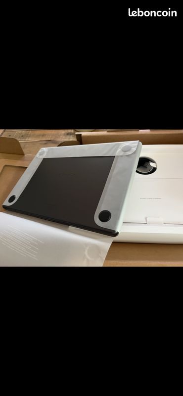 Mac book (image 5)