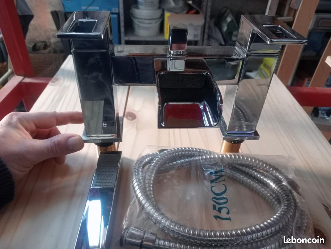 Vend robinet cascade pour baignoire (image 2)