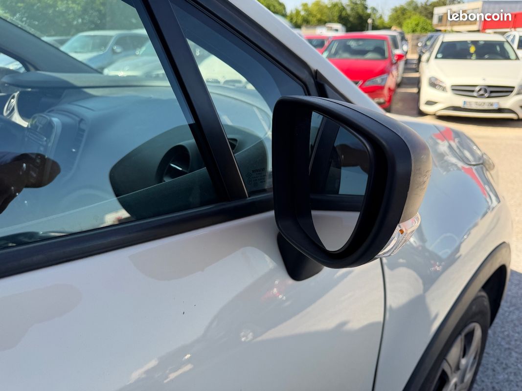 RENAULT CAPTUR TCe 90 Energy Life (image 27)