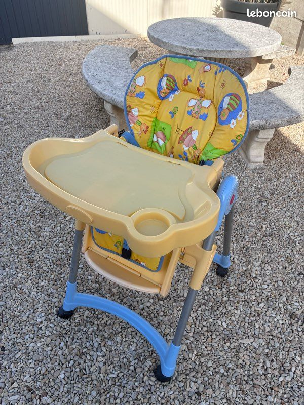 Chaise haute (image 2)