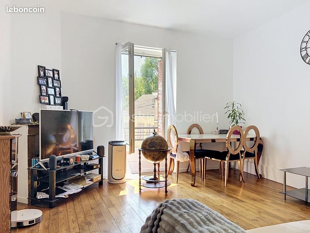 Appartement 3 pièces 62 m² · à Corbeil-Essonnes · 62 m² · 119 000 €