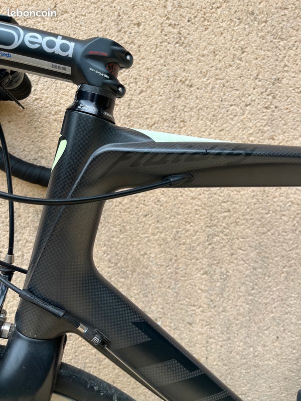 Vélo de route TIME Fluidity. Cadre carbone, Roues 700