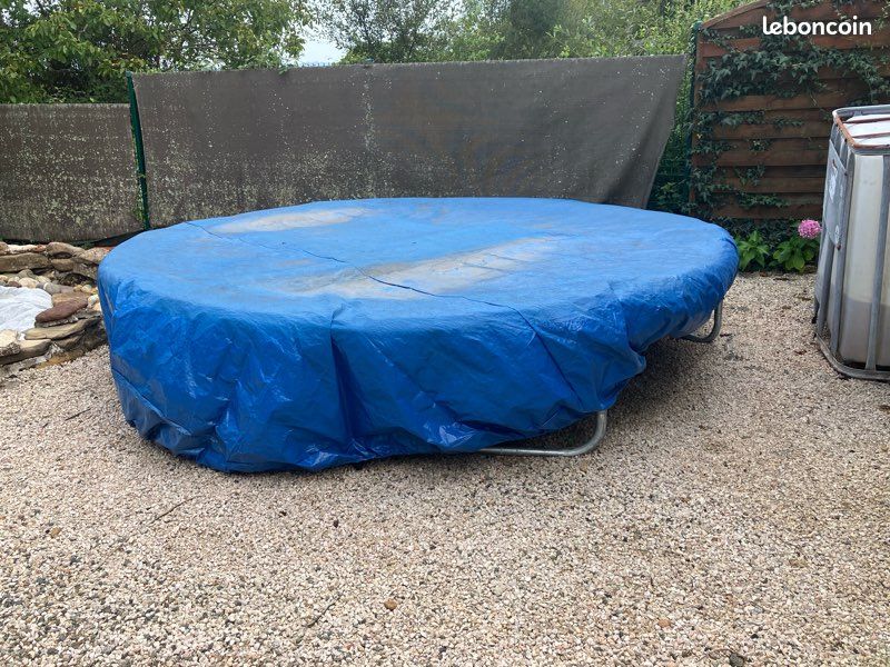 Trampoline (image 2)