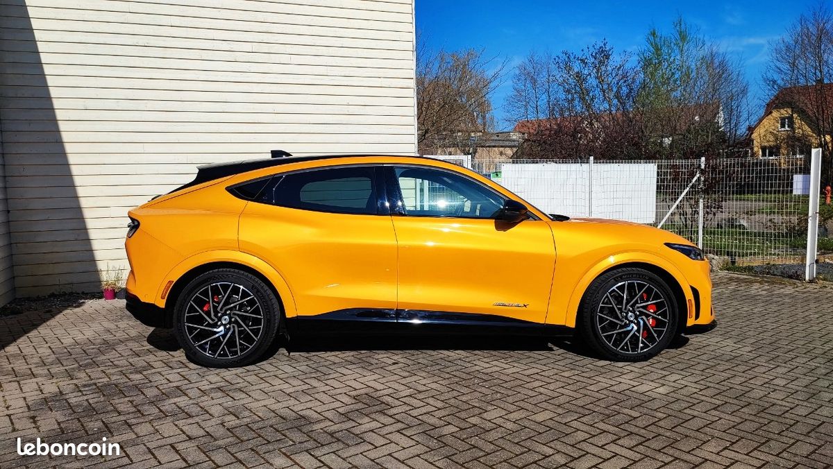 Ford mustang mach-e extended range 99 kwh 487 awd gt / audio b&o / toit pano / 4×4 (image 4)