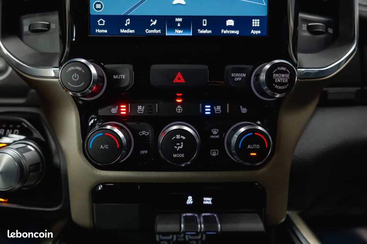 Dodge RAM 1500 Laramie Night Edition 5.7 V8 HEMI GPL 401 ch 4x4 – Offroad – BRC (image 19)