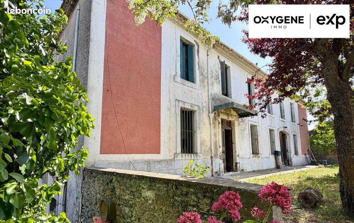 Maison 8 pièces 228 m² · à Carcassonne · 228 m² · 396 000 €