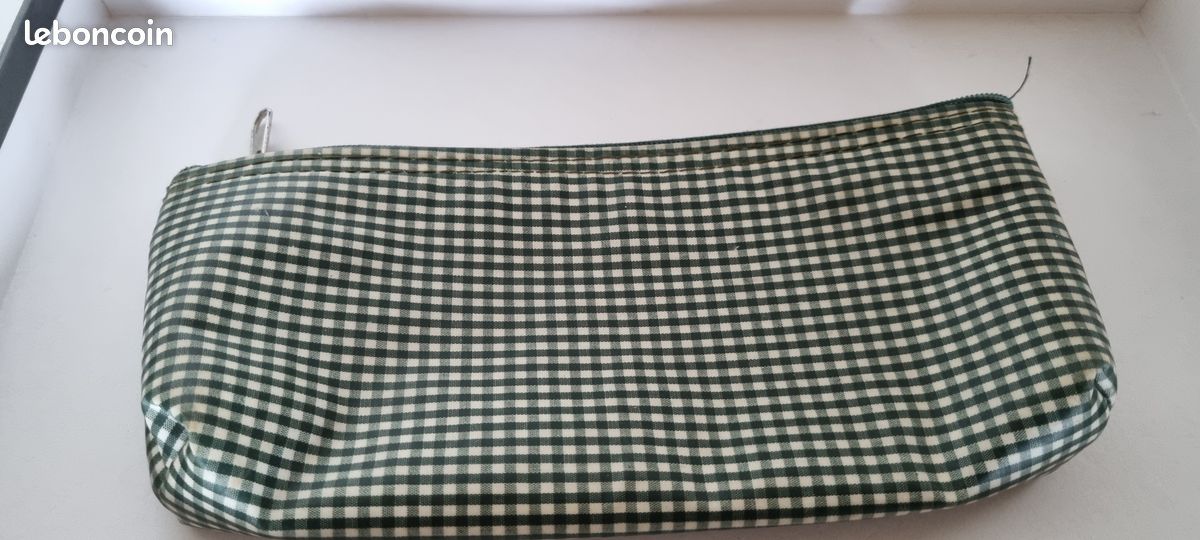 Trousse papa pique maman coud (image 2)