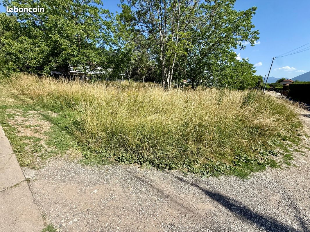 Terrain 1645 m² Ochiaz (image 4)