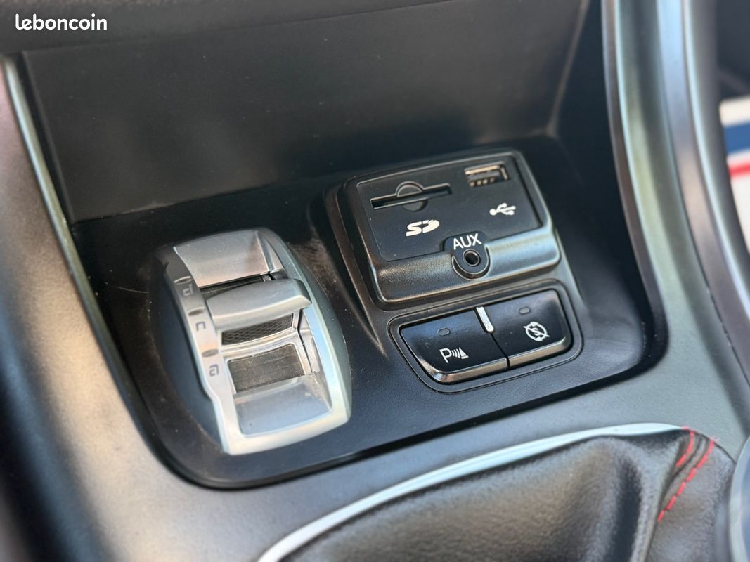 Alfa Romeo Giulietta Serie 2 2.0 JTDM 150ch Lusso – Gps – Clim – Révisée & garantie 6 mois (image 19)