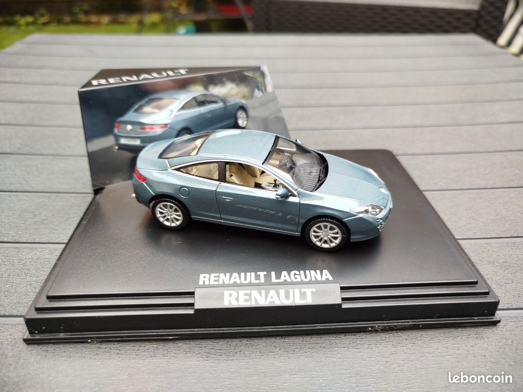 Norev 1/18 Renault Laguna Coupé Rouge Métallisée