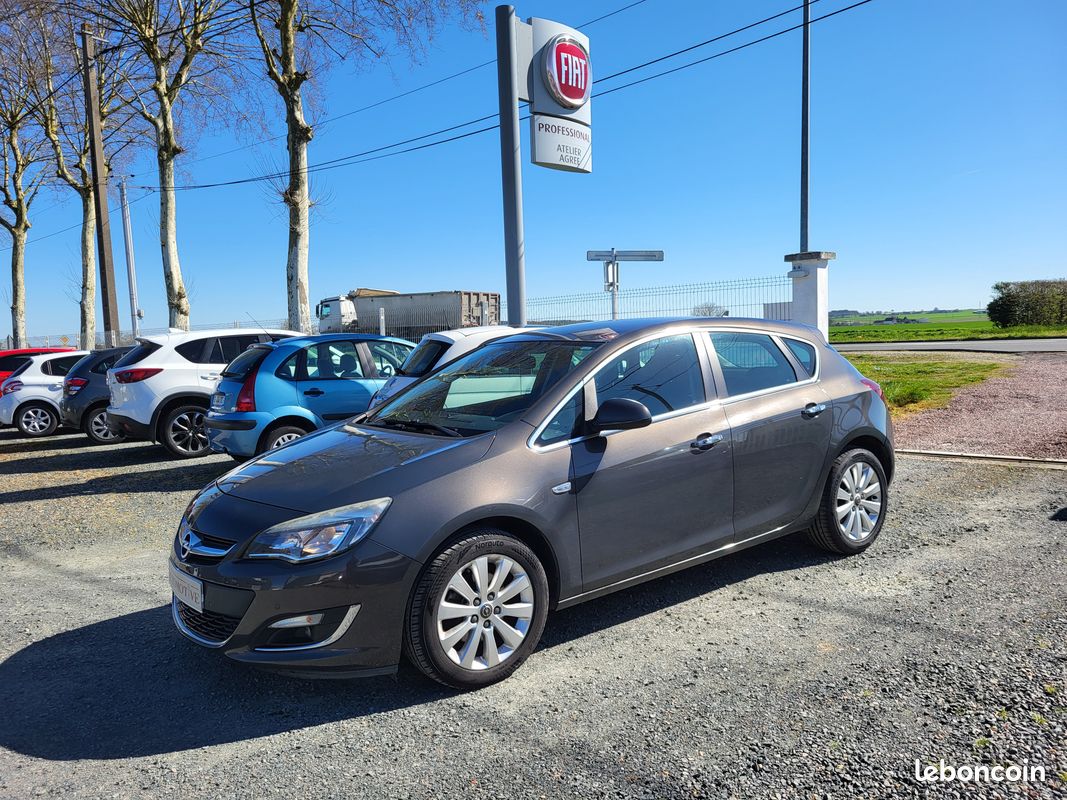 OPEL Astra 1.7 cdti 110cv "Pack Cosmo" (image 1)