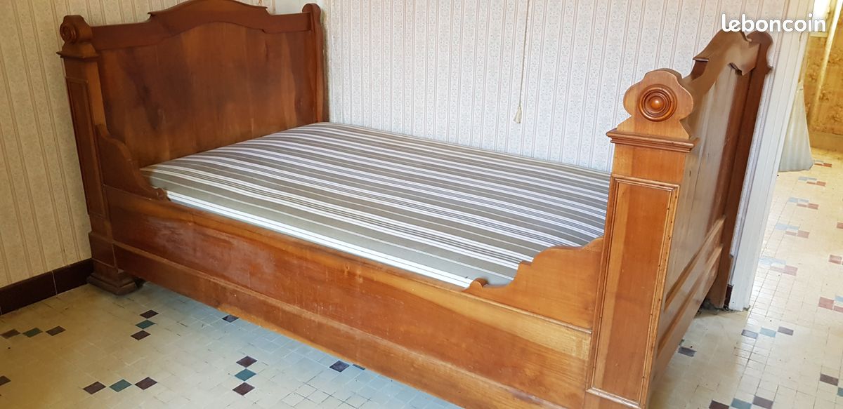 Lit de coin et armoire (image 1)