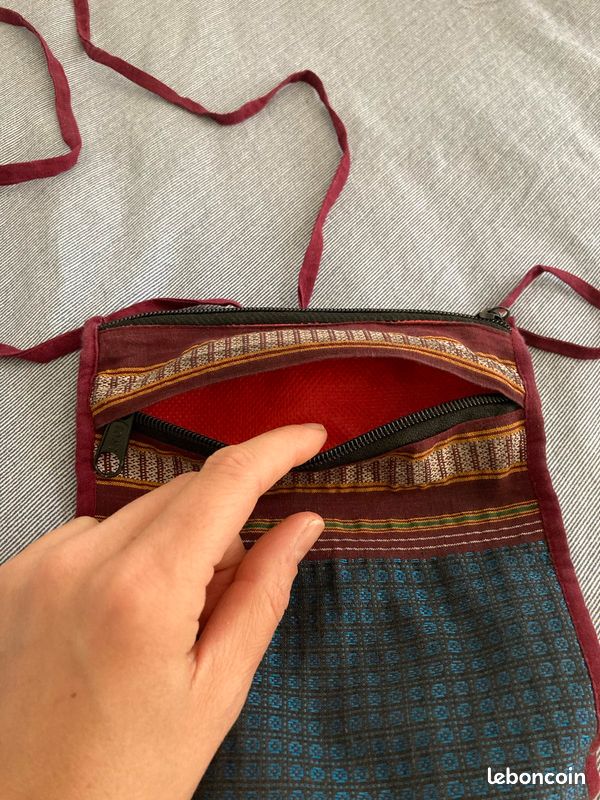 Petit sac à main ou pochette en bandoulière (image 4)