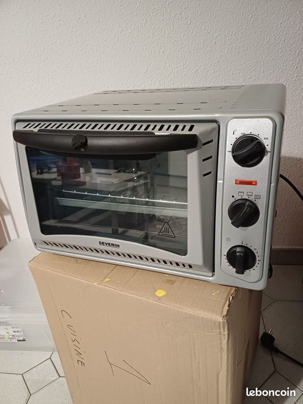 Mini-four électrique Severin TO 2045 - Gris, 1500W, Occasion