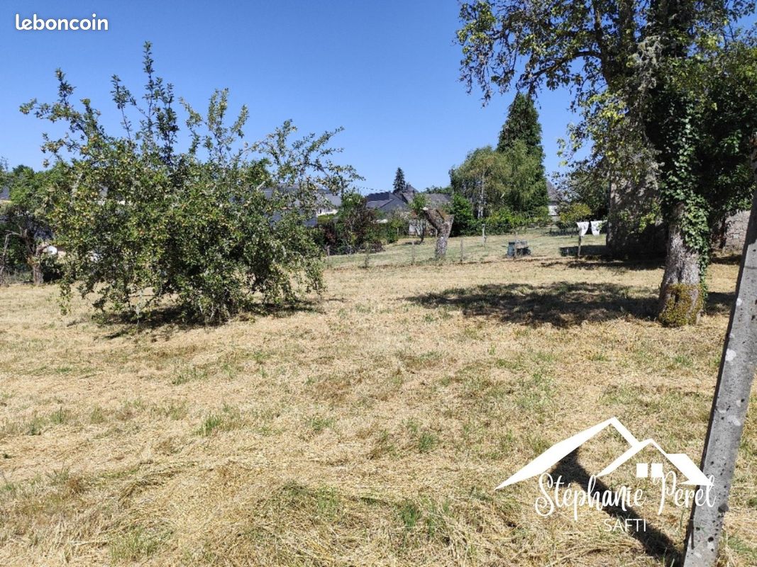 Terrain 2399 m² · à Égletons · 2 399 m² · 34 000 €