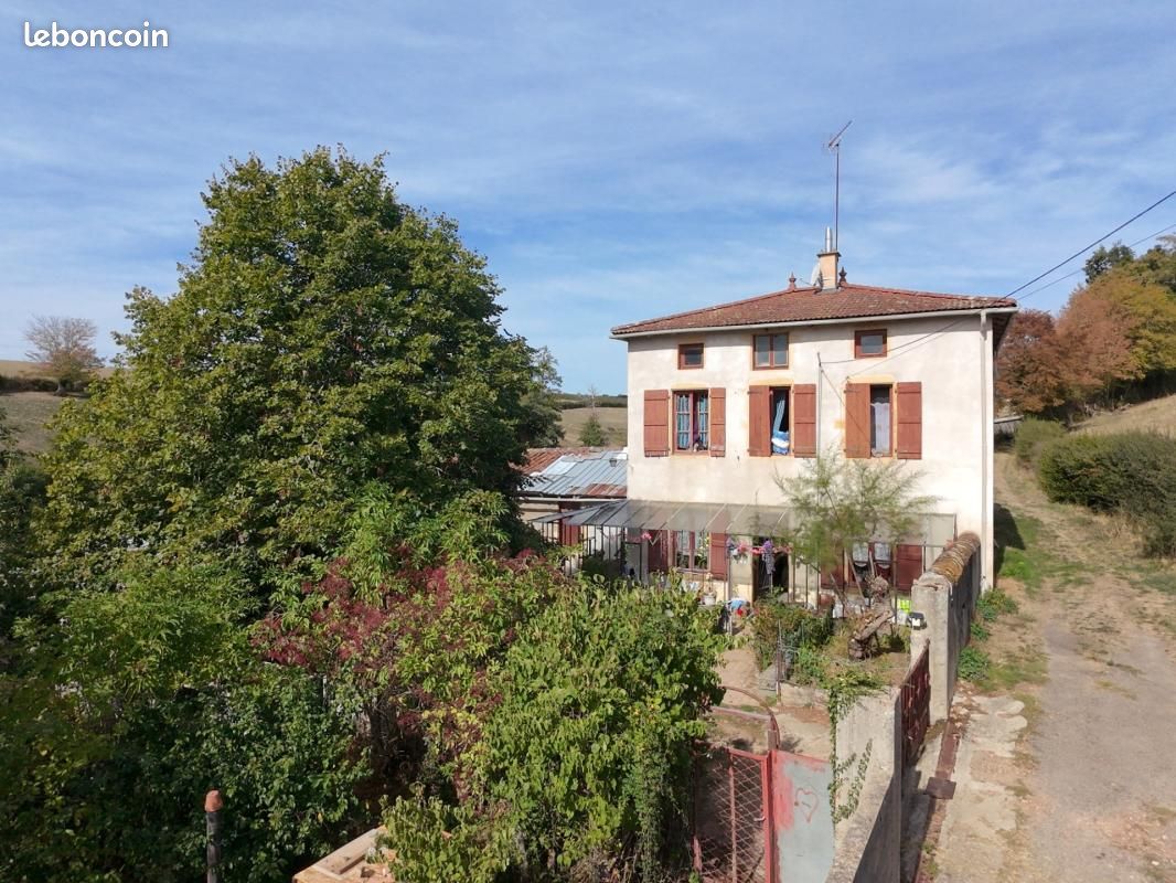 Maison 5 pièces 125 m² · à Charlieu · 125 m² · 140 000 €