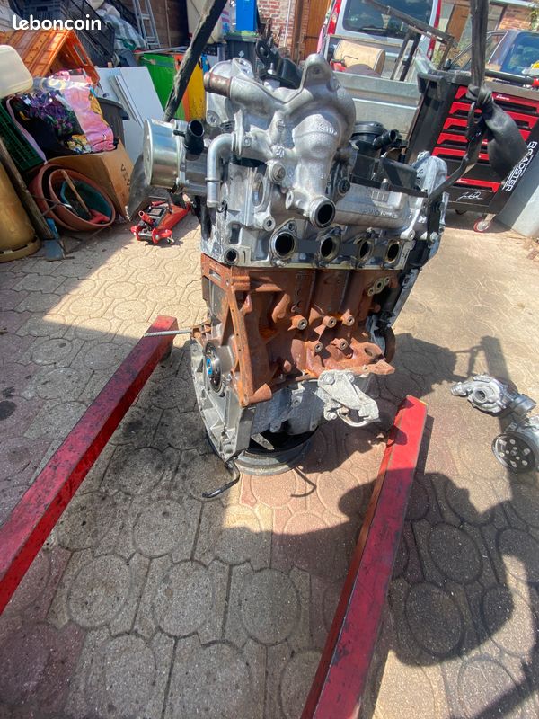 Moteur Dacia (image 1)