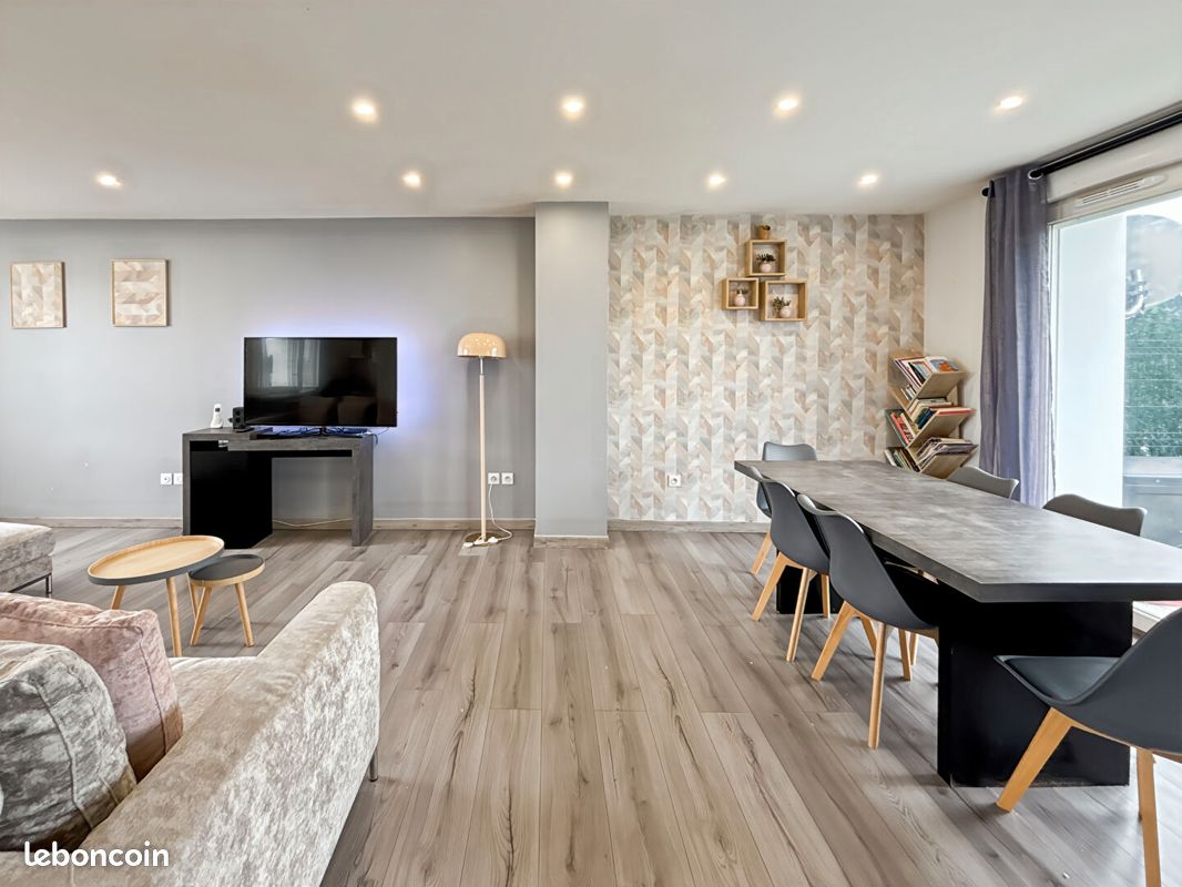 Maison 6 pièces 92 m² · à Mantes-la-Ville · 92 m² · 235 000 €