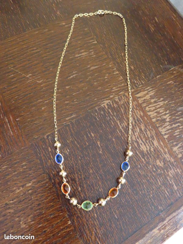 Collier Chaîne Avec Pendentif Multi-Pierres En Plaqué Or - Occasion En Bon État (Parfait Pour Un Look Élégant)
