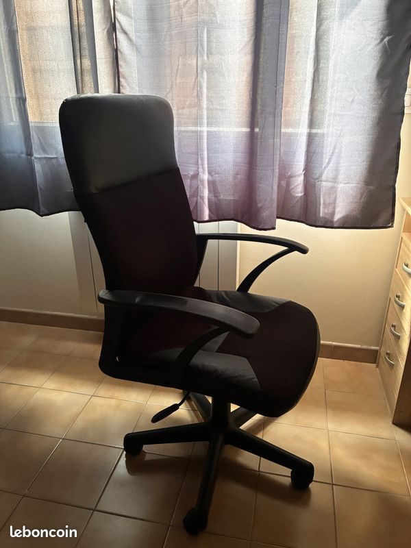 Chaise de bureau (image 1)