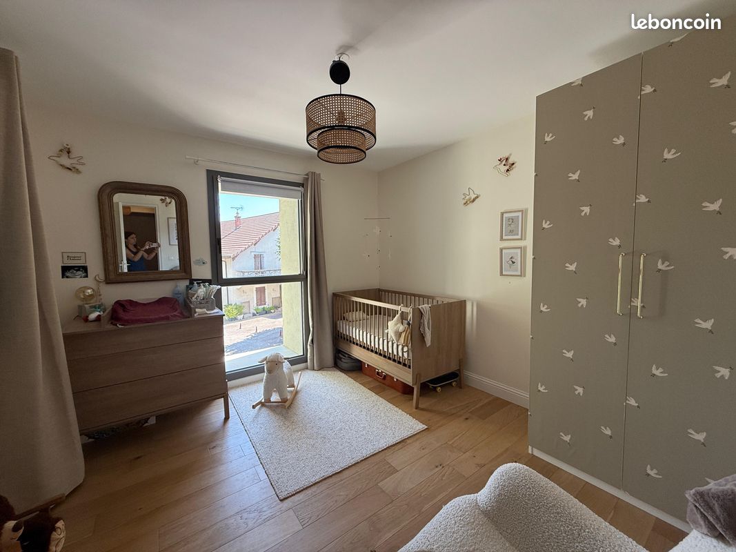 Appartement 3 pièces 105 m² · à Saint-Julien-en-Genevois · 105 m² · 2 300 €/mois