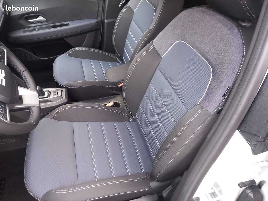 DACIA Jogger Hybrid 155 7 places Journey (image 9)