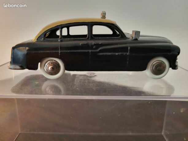 Dinky Toys 24 XT - Ford Vedette Taxi 1953 - Échelle 1/43 - Made In France - Zamak
