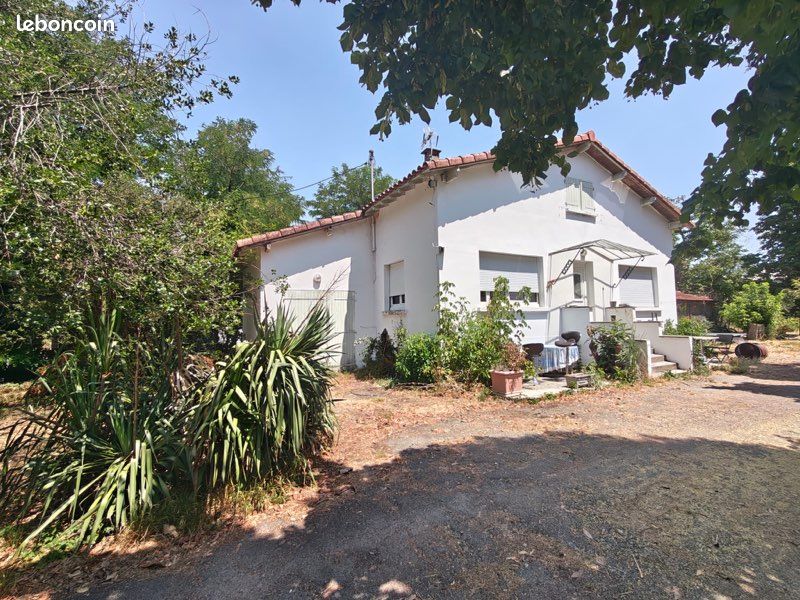 Maison 7 pièces 120 m² · à Longages · 120 m² · 229 000 €