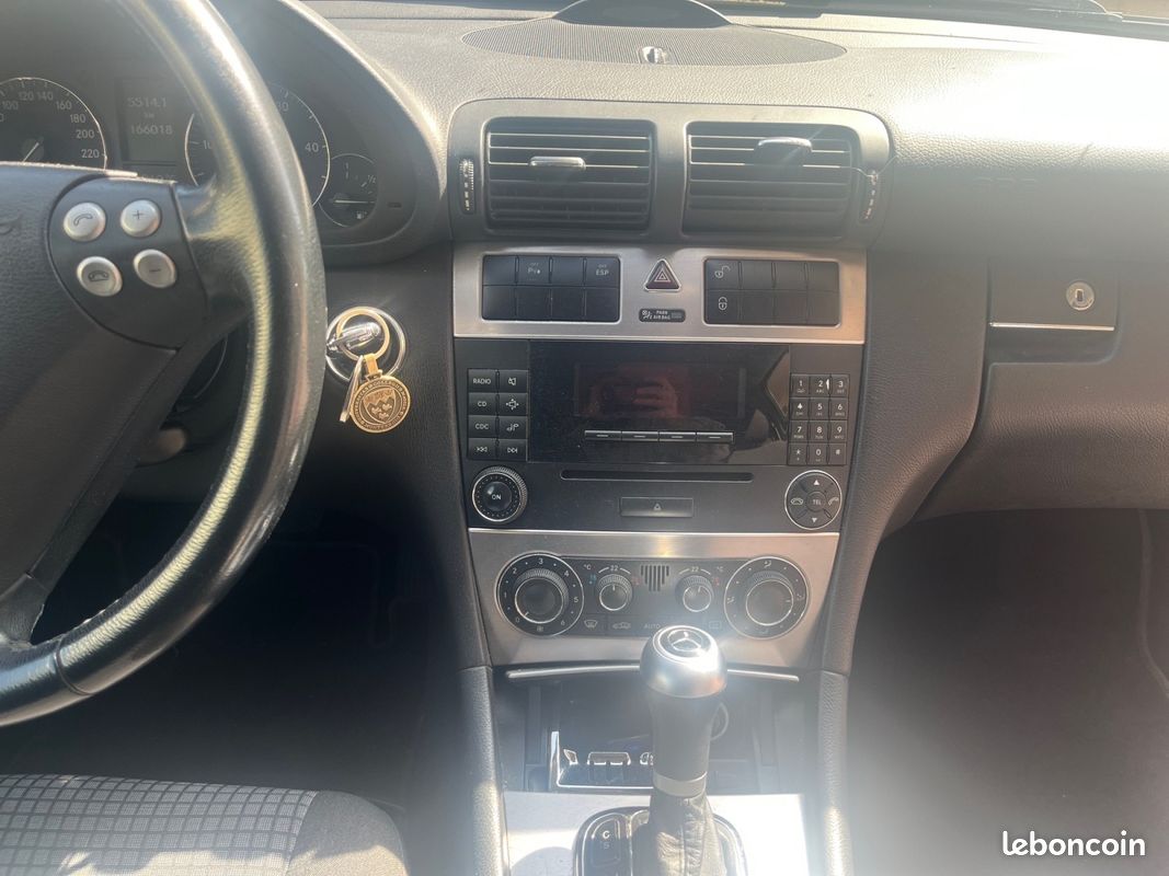 MERCEDES CLASSE C 220 COUPE SPORT 150Ch Garantie 12 mois (image 9)