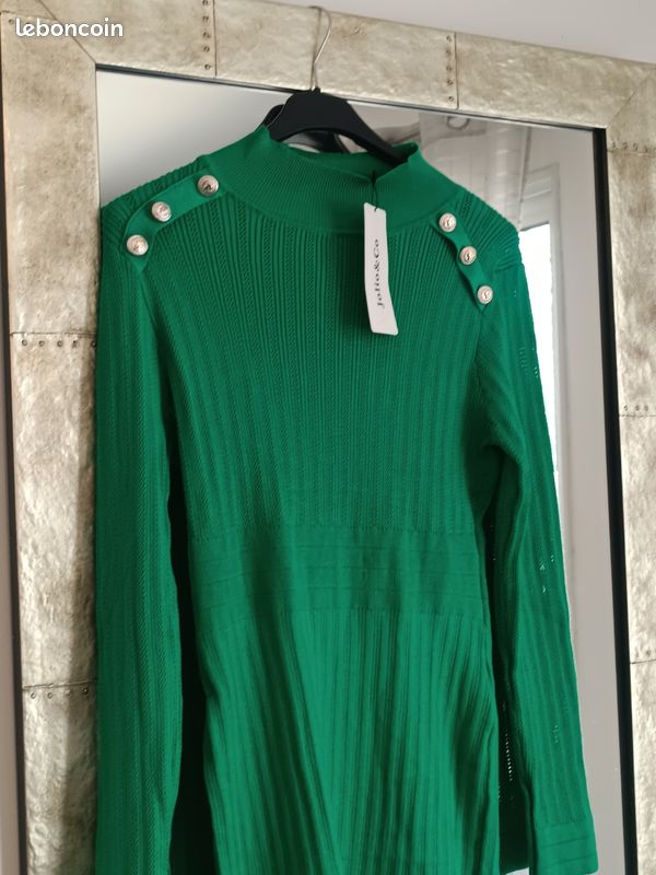 Robe (image 2)