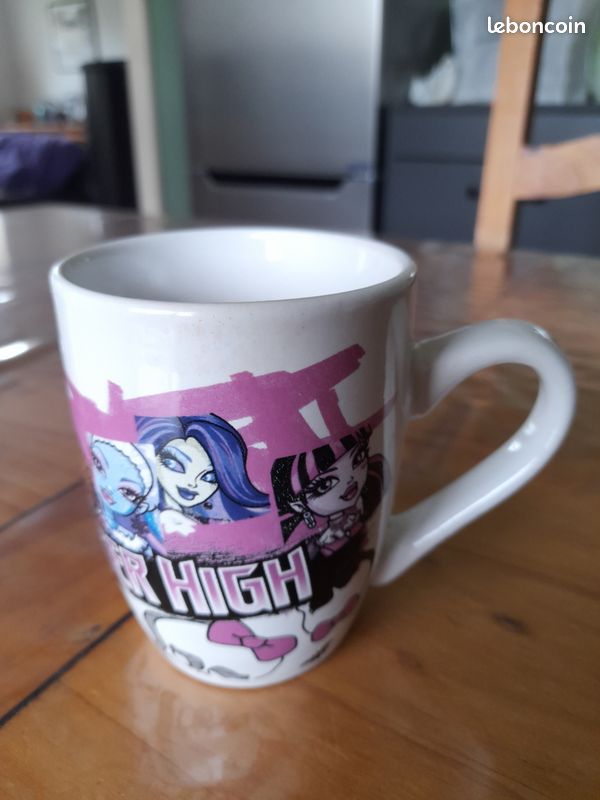 Mugs Monster high et RIO 2 (prix détaillés dans l'annonce) (image 3)