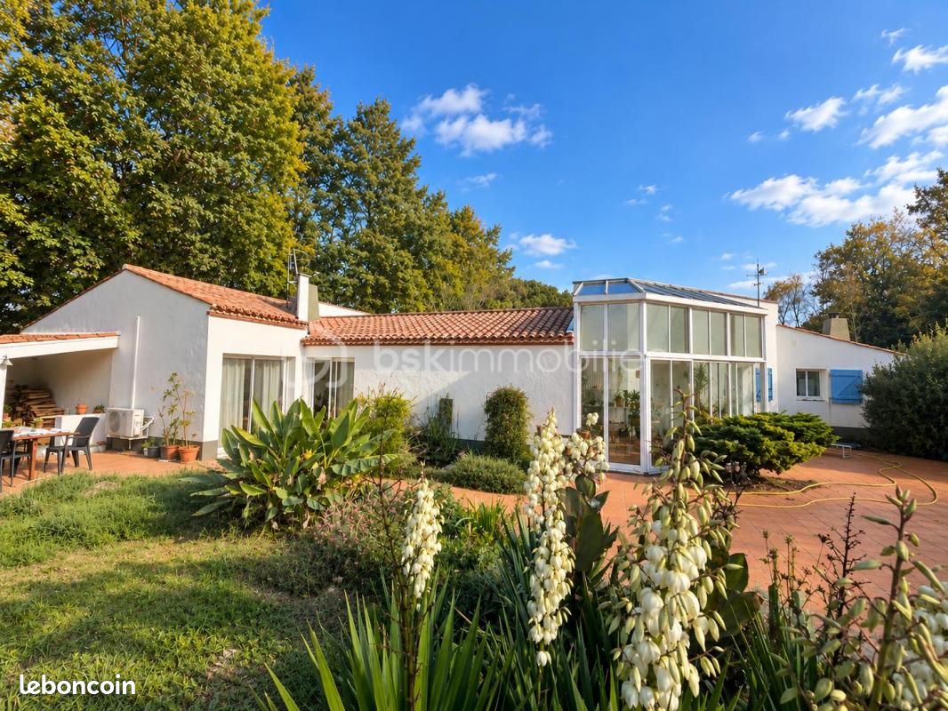 Maison 6 pièces 202 m² · à Challans · 202 m² · 439 000 €