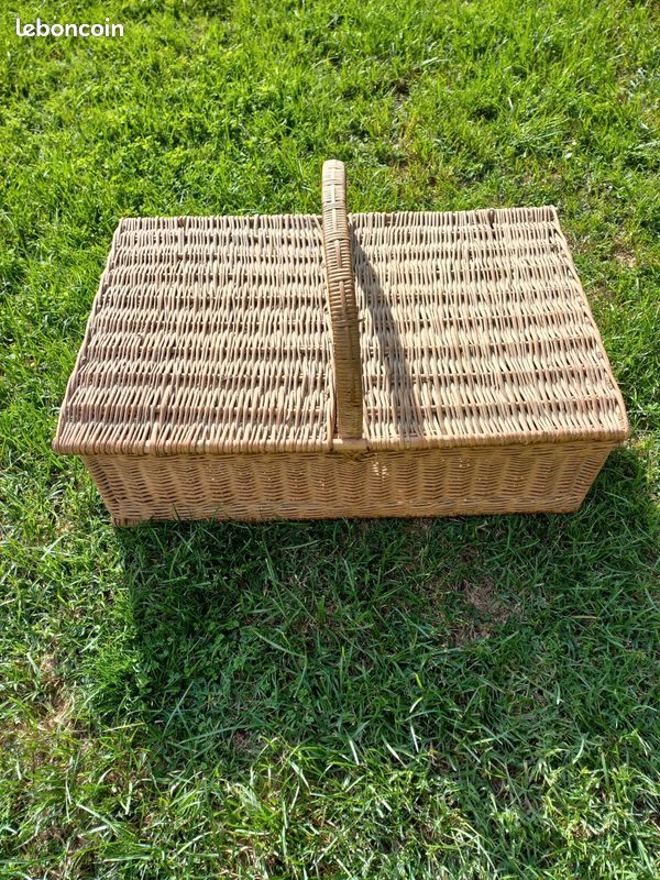 Ancien panier en osier (image 1)