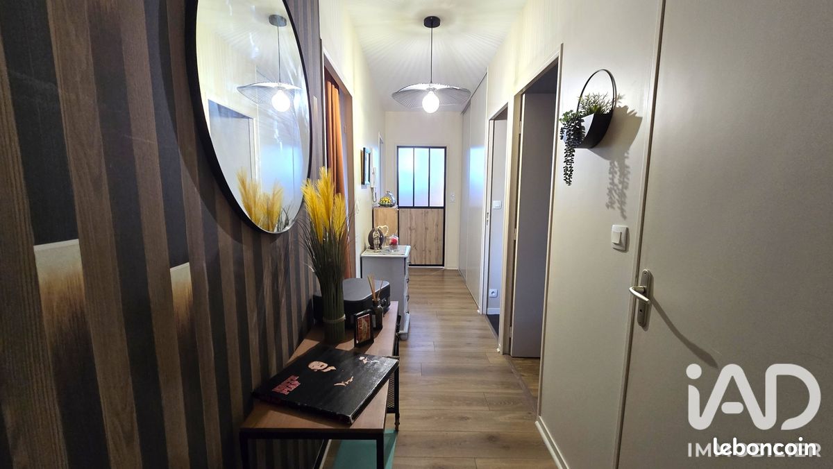 Appartement 5 pièces 83 m² · à L'Hermitage · 83 m² · 237 000 €