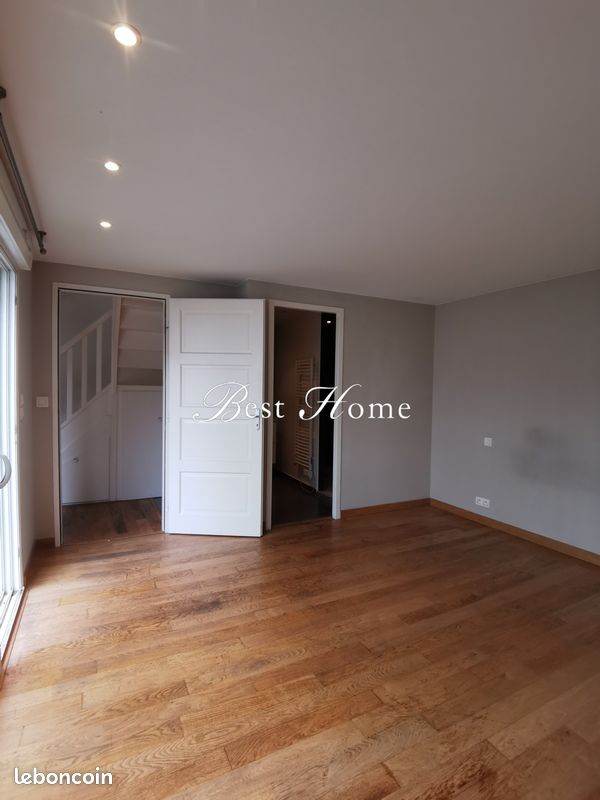 Appartement a louer nimes - 4 pièce(s) - 106 m2 - Surfyn