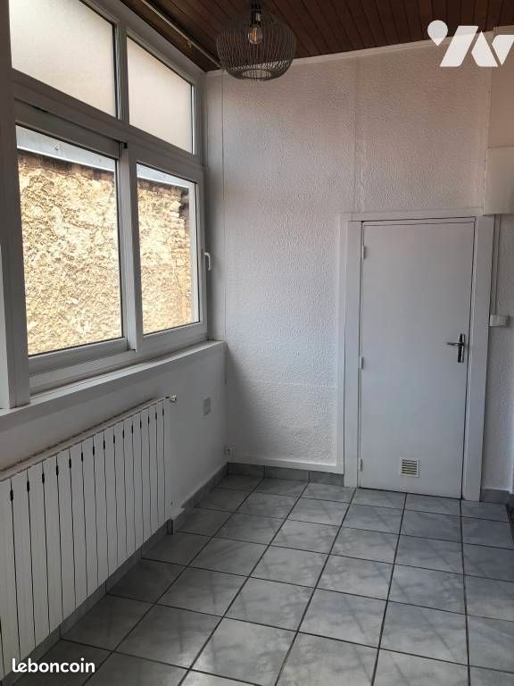 Appartement a louer - 2 pièce(s) - 50 m2 - Surfyn