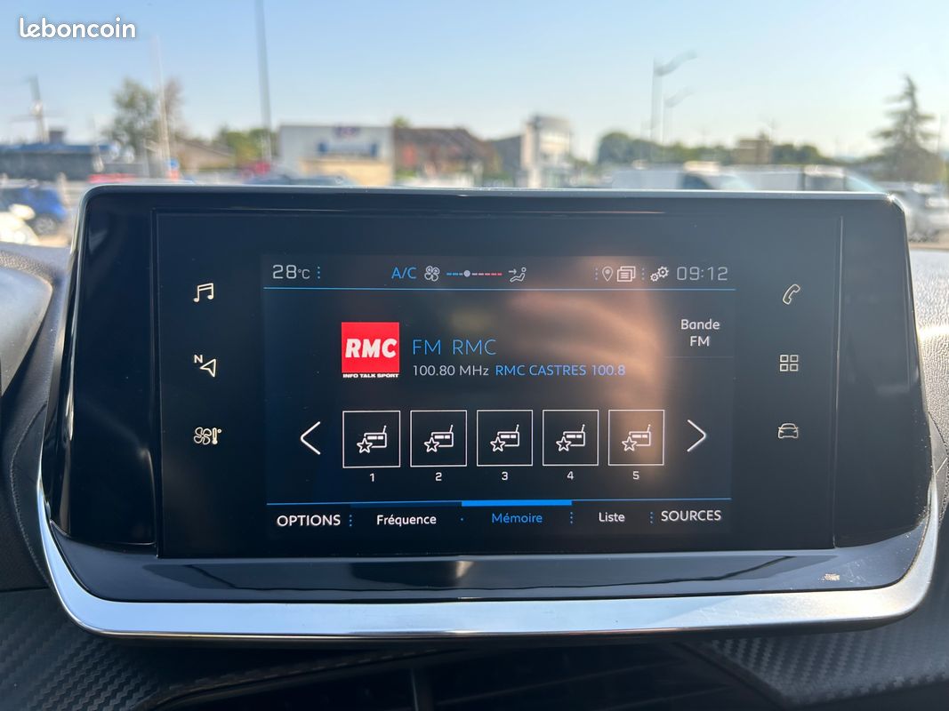 PEUGEOT 208 SOCIETE 1.5 BLUEHDI BVM6 100CH 7275HT CARPLAY - ENTRETIEN COMPLET PEUGEOT -REGULATEUR DE VITESSe (image 11)