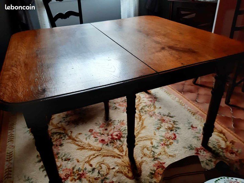 Table (image 1)