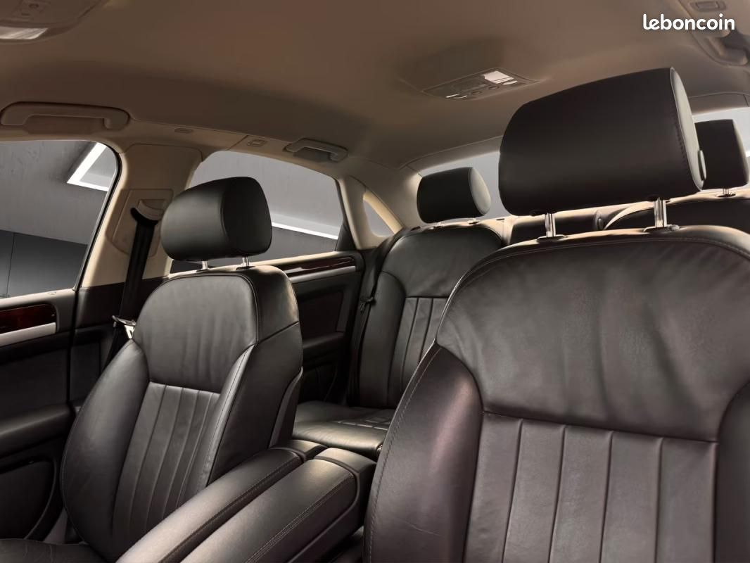 Audi A8 4.2 V8 FSi Quattro 349ch - Navi Bi-xénon Cuir Carnet entretien (image 16)
