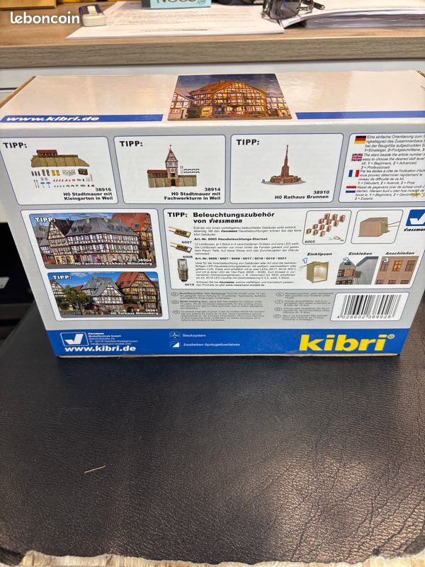 Kibri 38900 H0 Alsfeld városháza, gazdaságos zacskós kiszerelésben Kibri 38900 H0 Alsfeld városháza, gazdaságos zacskós kiszerelésben